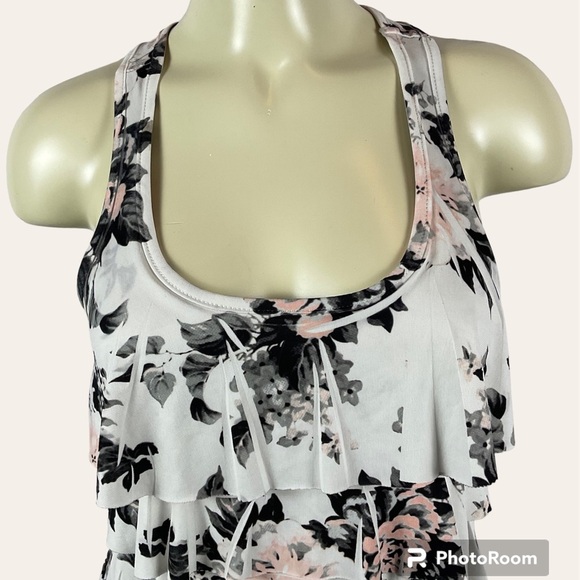 Janette Fashion John 3:16 Floral Ruffled Racerback Tank Top Women’s Small Blouse - Picture 3 of 7